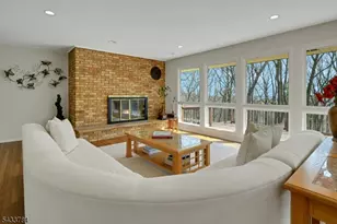 6 Lynnfield Dr, Morris Township, NJ 07960 - Photo 4