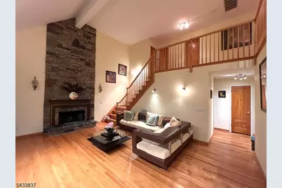26 Crystal Rock Rd, Sparta Township, NJ 07871 - Photo 4