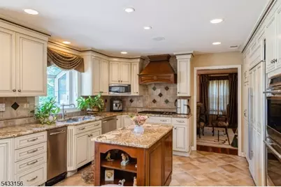 200 Raritan Ln, Readington, NJ 08889 - Photo 14