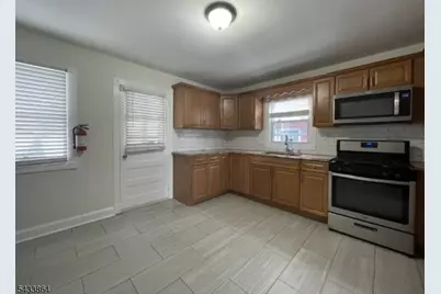 1584 Walker Ave, Union Township, NJ 07083 - Photo 8