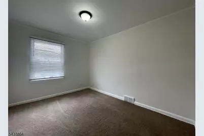 1584 Walker Ave, Union Township, NJ 07083 - Photo 14