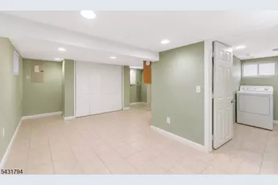 219 Hollywood Ave, Hillside, NJ 07205 - Photo 14