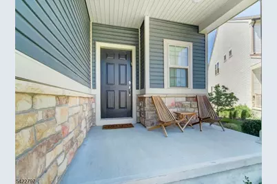30 Dahlia Dr, Warren Township, NJ 07059 - Photo 2