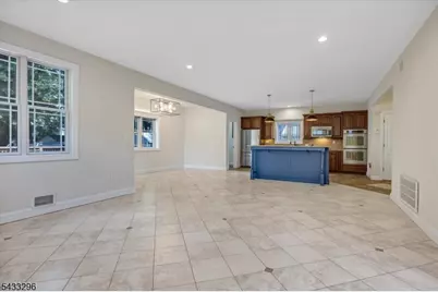 58 W Lake Shore Dr, Rockaway Township, NJ 07866 - Photo 10