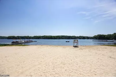 58 W Lake Shore Dr, Rockaway Township, NJ 07866 - Photo 34