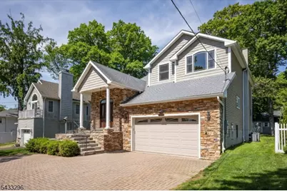 58 W Lake Shore Dr, Rockaway Township, NJ 07866 - Photo 2
