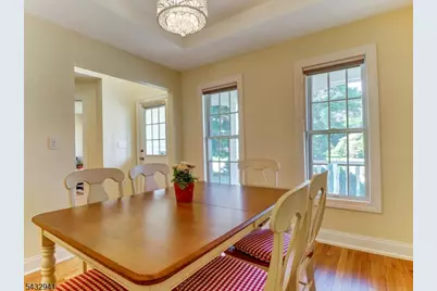 15 Woodrow Pl, West Caldwell, NJ 07006 - Photo 8