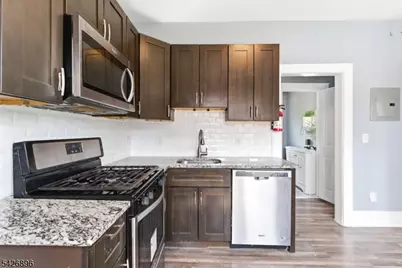 10 Charles St #2, East Orange, NJ 07017 - Photo 16