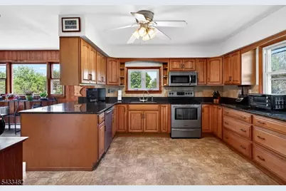 127 Hillcrest Rd, Readington, NJ 08822 - Photo 12
