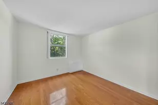 530 Valley Rd, Montclair, NJ 07043 - Photo 24