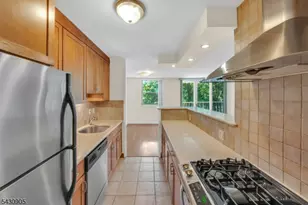 530 Valley Rd, Montclair, NJ 07043 - Photo 14