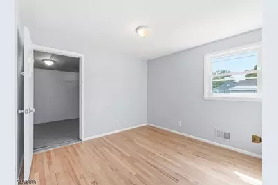 27 Carolyn Rd, Belleville, NJ 07109 - Photo 22