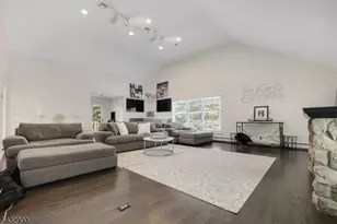 6 Kristen Ct, Wayne, NJ 07470 - Photo 20