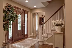 71 Cheshire Ln, Ringwood, NJ 07456 - Photo 2