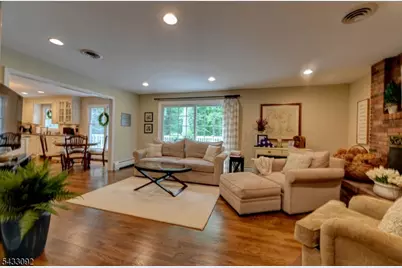 71 Cheshire Ln, Ringwood, NJ 07456 - Photo 8