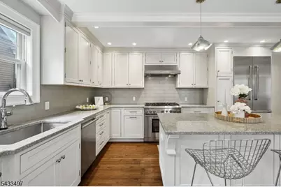 11 Mount Vernon Rd, Montclair, NJ 07043 - Photo 8