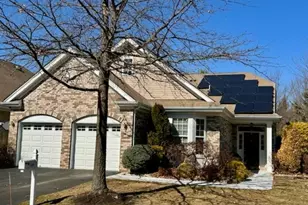 540 Becca Way, Monroe Township, NJ 08831 - Photo 2