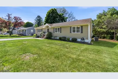6 Oak Dr, Randolph Township, NJ 07869 - Photo 4