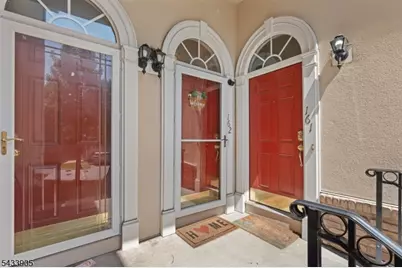 162 Blue Heron Dr, Secaucus, NJ 07094 - Photo 2