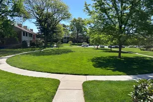 57 B Sandra Cir, Westfield, NJ 07090 - Photo 4