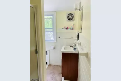 274 Woodland Ave, Summit, NJ 07901 - Photo 18