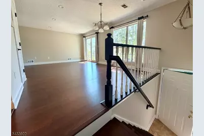 196 Sapphire Ln, Franklin Township, NJ 08823 - Photo 2