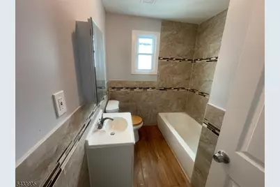 52 Smith St, Newark, NJ 07106 - Photo 6