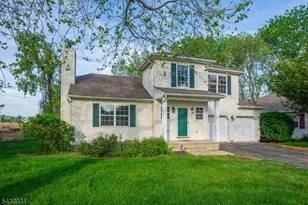 30 Colby Ct, White Township, NJ 07823 - Photo 2
