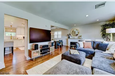 11 Carlisle Rd, Wayne, NJ 07470 - Photo 16