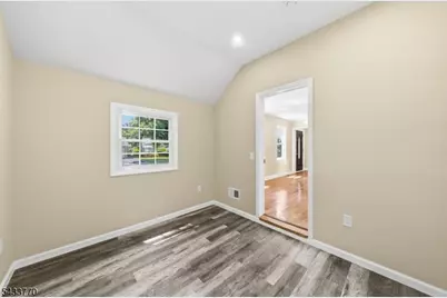 573 Conant St, Hillside, NJ 07205 - Photo 20