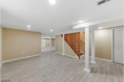 573 Conant St, Hillside, NJ 07205 - Photo 32
