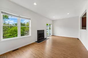 26 DeCroce Ct, Parsippany, NJ 07054 - Photo 14