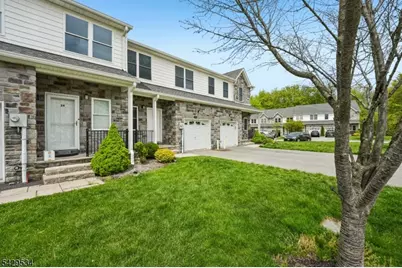 26 Decroce Ct, Parsippany, NJ 07054 - Photo 24