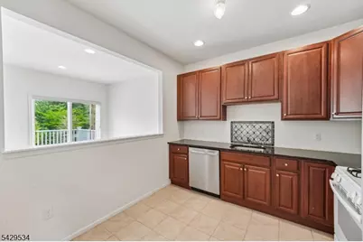 26 Decroce Ct, Parsippany, NJ 07054 - Photo 6