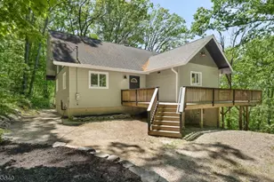 24 Toboggan Trail, Vernon, NJ 07461 - Photo 2