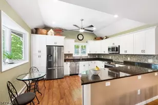 24 Toboggan Trail, Vernon, NJ 07461 - Photo 4