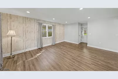 16 Highland Trl, Denville, NJ 07834 - Photo 12
