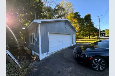 28 Susquehanna St, Franklin, NJ 07416 - Photo 2