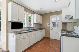 487 Knollwood Dr, Bridgewater, NJ 08807 - Photo 12