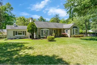 487 Knollwood Dr, Bridgewater, NJ 08807 - Photo 2