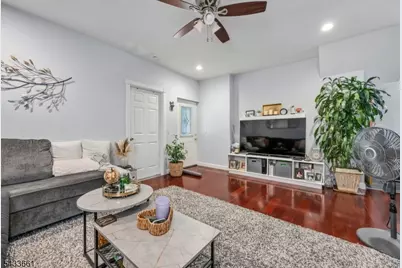 50 Chestnut St, Belleville, NJ 07109 - Photo 6