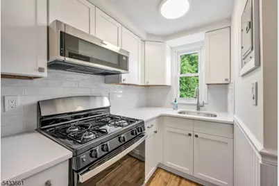 50 Chestnut St, Belleville, NJ 07109 - Photo 26