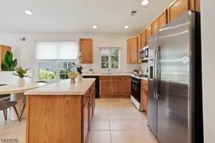 35 Hardenbergh St, Franklin Township, NJ 08873 - Photo 12