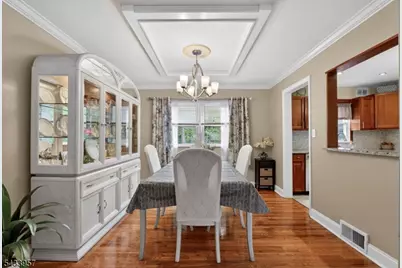 7 Spier Dr, Livingston, NJ 07039 - Photo 8