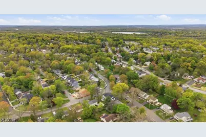 7 Spier Dr, Livingston, NJ 07039 - Photo 42