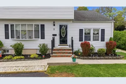 7 Spier Dr, Livingston, NJ 07039 - Photo 36