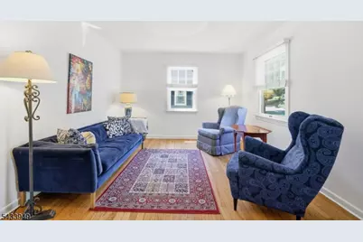 156 N Hillside Ave, Chatham, NJ 07928 - Photo 2