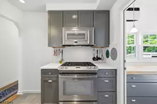 156 N Hillside Ave, Chatham, NJ 07928 - Photo 10