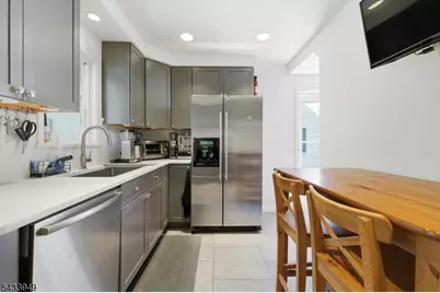 156 N Hillside Ave, Chatham, NJ 07928 - Photo 8