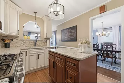 65 Carteret St, Bloomfield, NJ 07003 - Photo 10